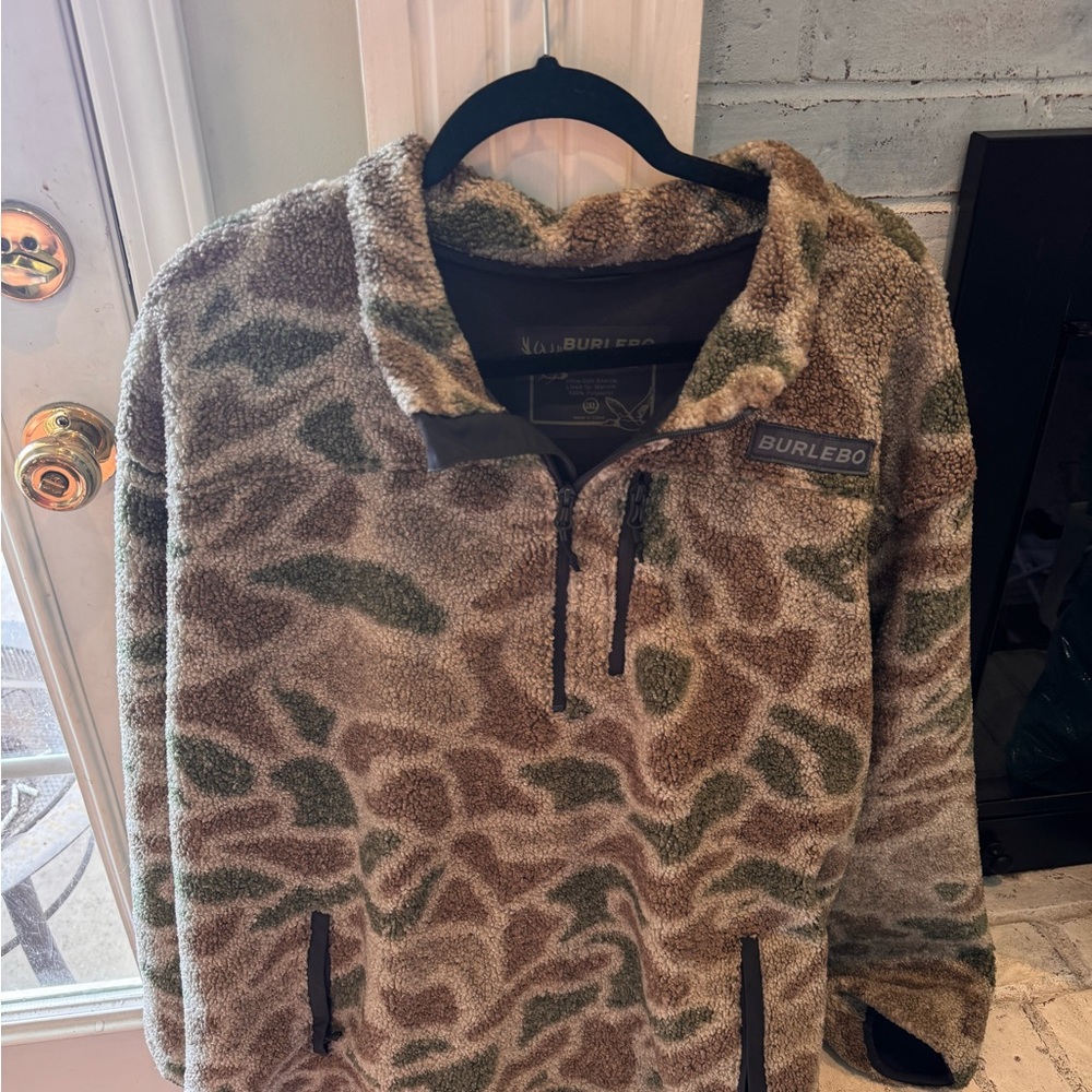 BURLEBO Ultra-Soft Sherpa Pullover